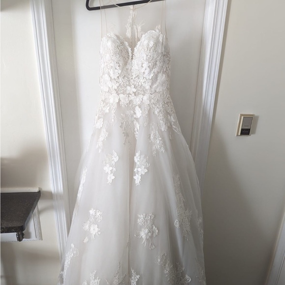 Aire Barcelona Wedding Dress- “Iris”, Size 10 - Picture 3 of 6